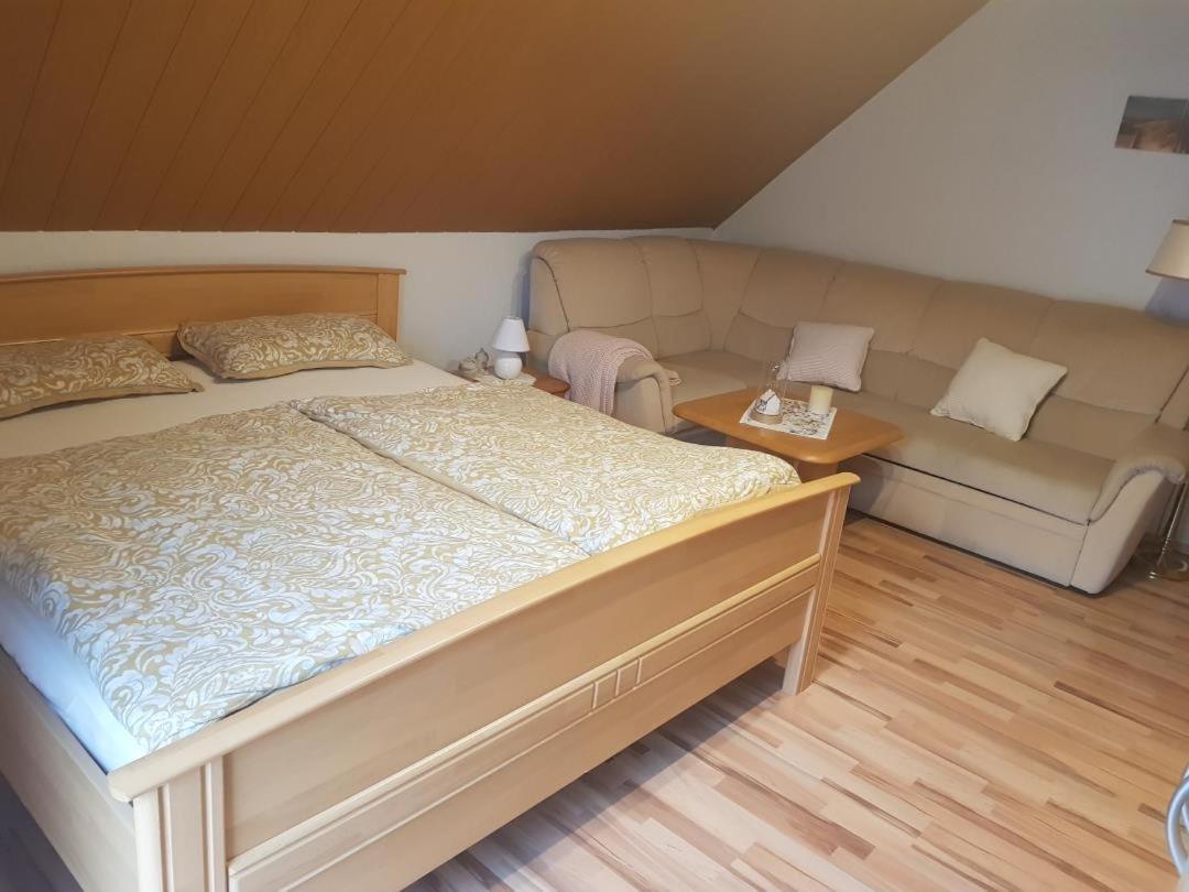 Ferienwohnung Aurich Ostfriesland Екстер'єр фото